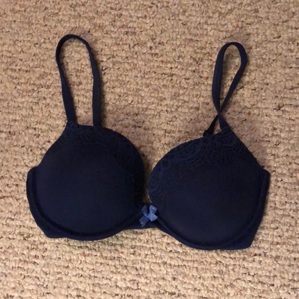 Body by Victoria push-up bra